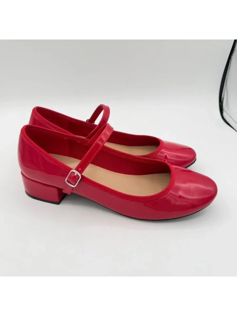Madden Girl Tutuu block-heel Mary Jane flats red patent finish size 7.5M - Picture 1 of 9